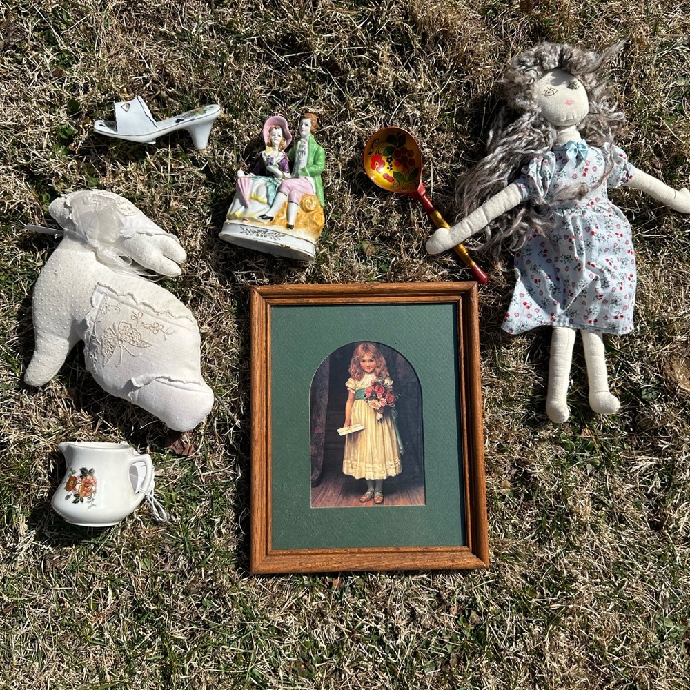 Vintage Shabby Cottage Core Lot of 7!
